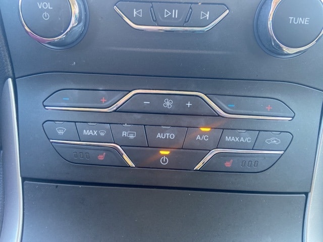 2019 FORD EDGE - Image 7