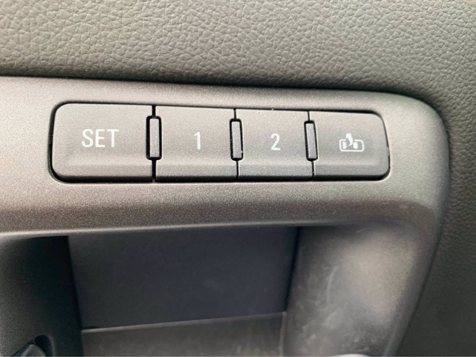 2018 GMC SIERRA - Image 15