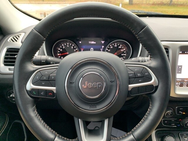 2018 Jeep Compass Latitude photo 2