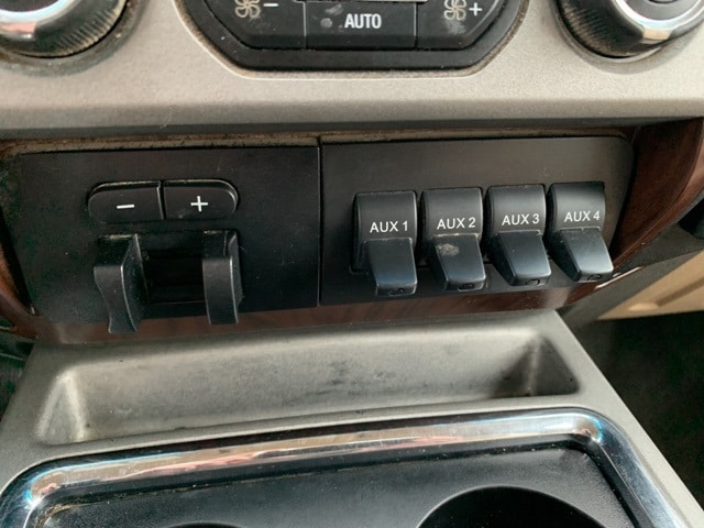 2013 FORD F-350 - Image 9