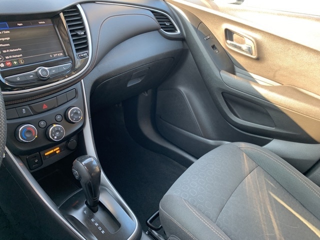 2019 CHEVROLET TRAX - Image 8