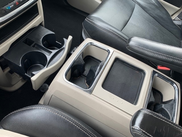 2012 CHRYSLER TOWN AND COUNTRY - Image 7