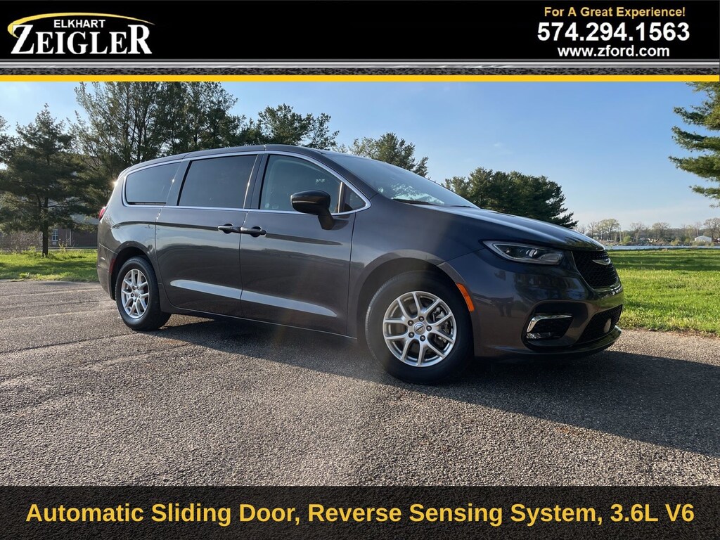 Used 2023 Chrysler Pacifica Touring L Van Passenger Van