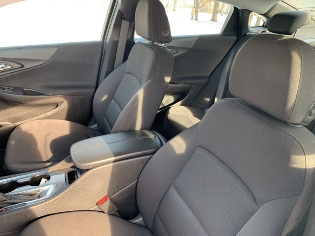 2019 CHEVROLET MALIBU - Image 17