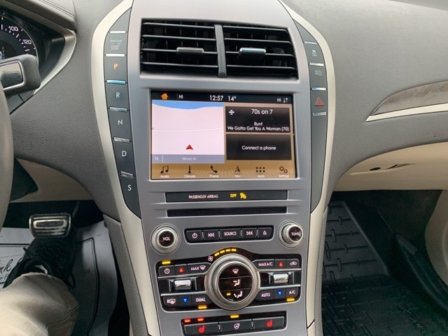 2019 LINCOLN MKZ - Image 19