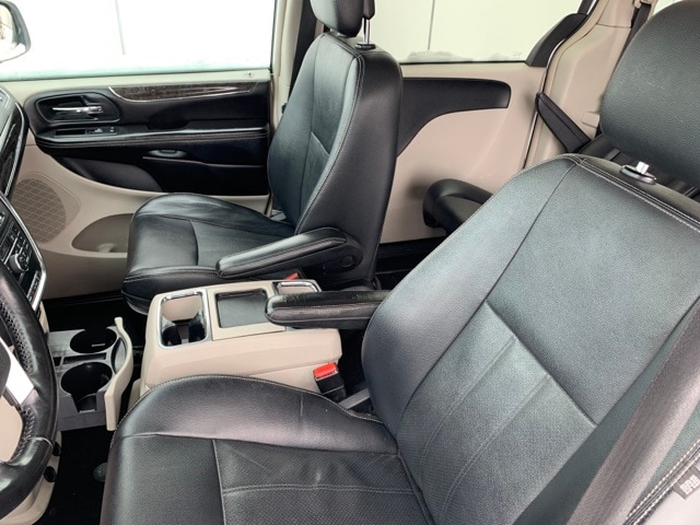 2012 CHRYSLER TOWN AND COUNTRY - Image 15