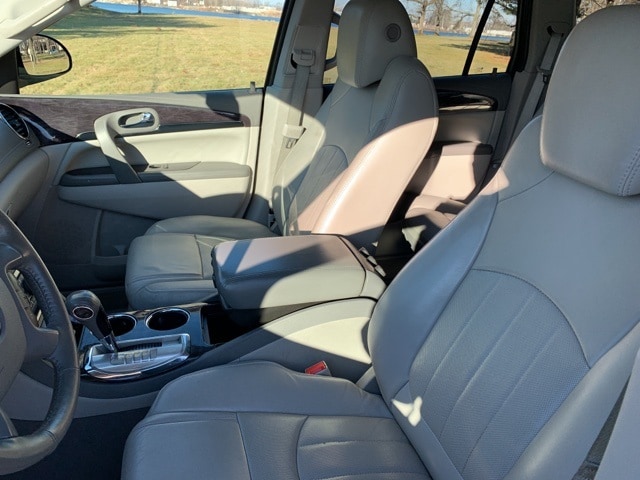 2017 BUICK ENCLAVE - Image 16