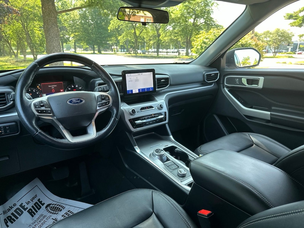 Used 2022 Ford Explorer XLT SUV