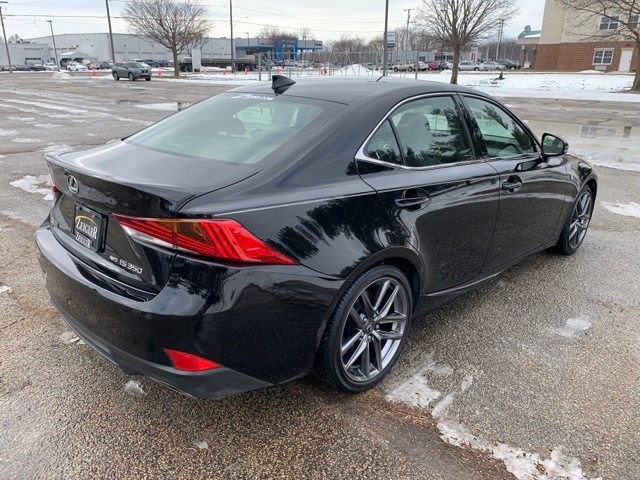 2018 LEXUS IS - Image 24