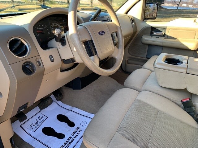 2004 Ford F-150 XLT photo 3