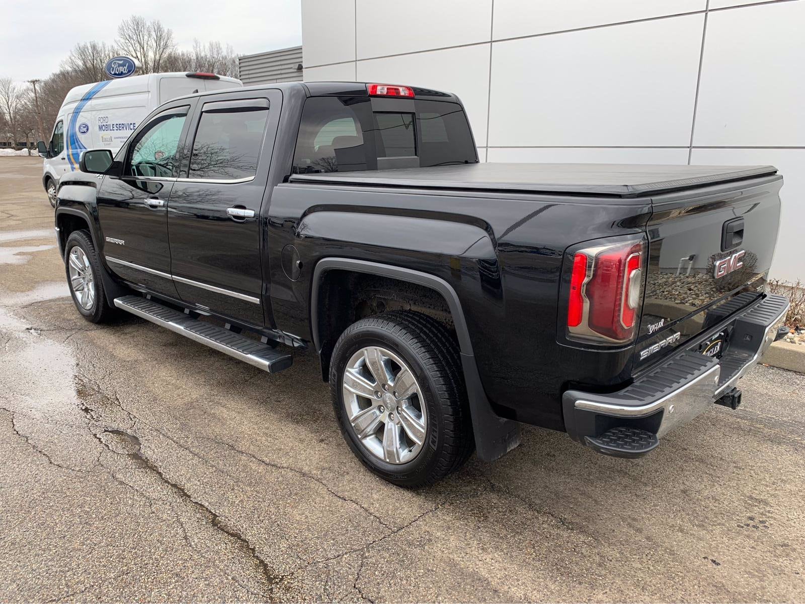 2018 GMC SIERRA - Image 27