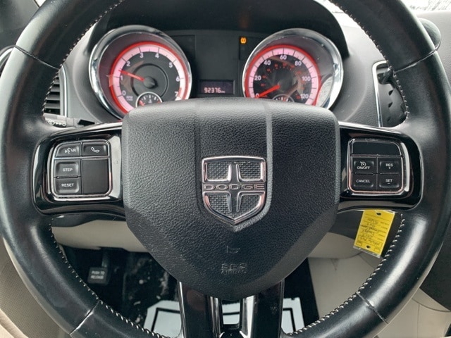 2017 DODGE GRAND CARAVAN - Image 12