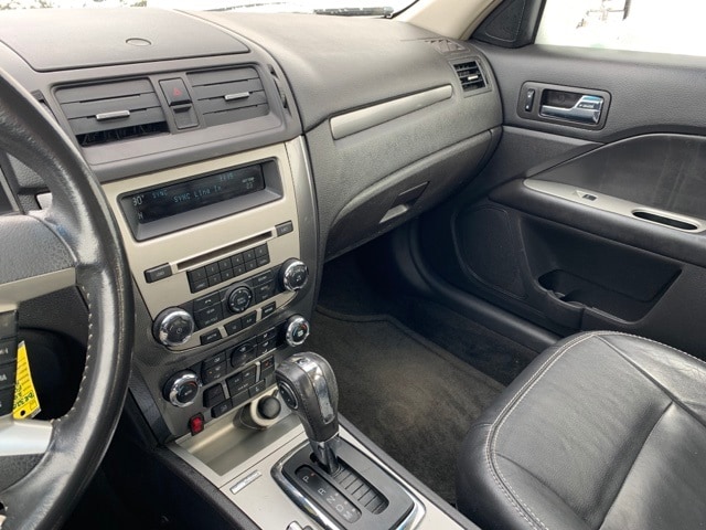 2011 FORD FUSION - Image 9