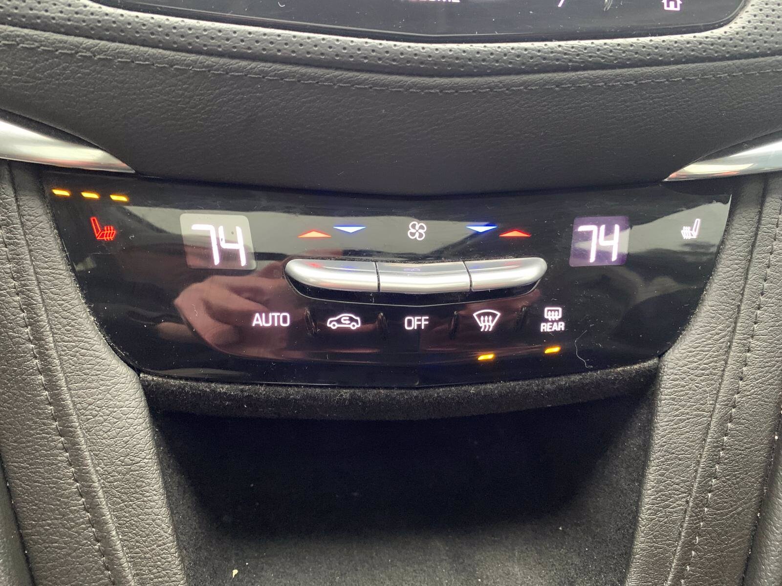 2017 CADILLAC XT5 - Image 14