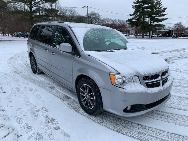 2017 DODGE GRAND CARAVAN - Image 8