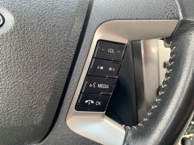 2011 Ford Fusion SEL photo 4