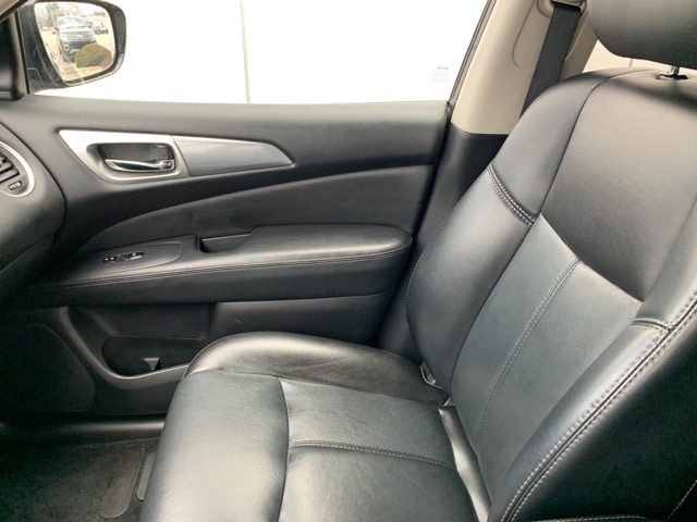 2017 NISSAN PATHFINDER - Image 4