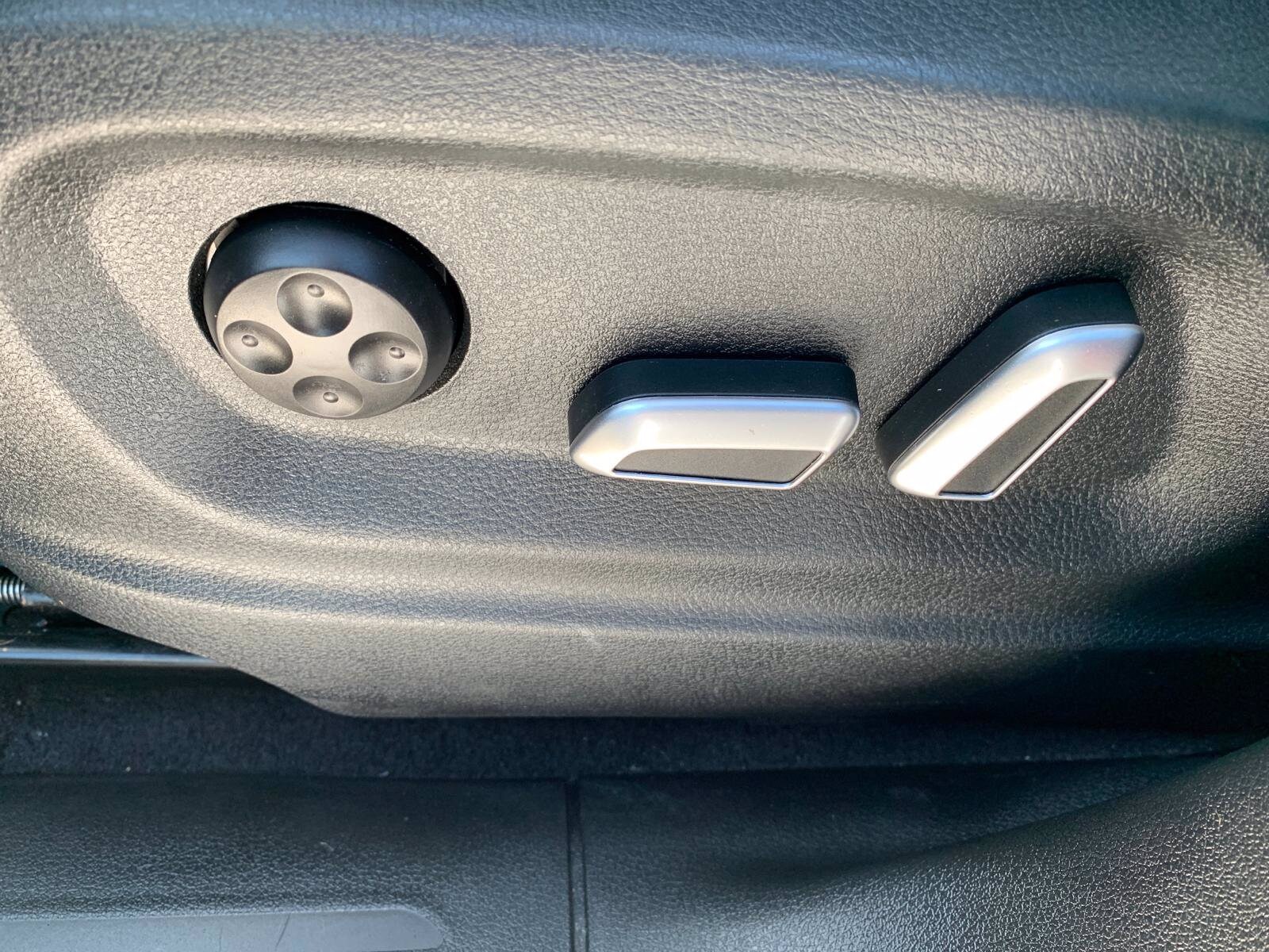 2016 AUDI Q5 - Image 16