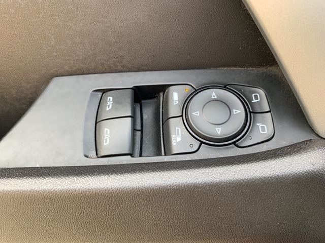 2018 CHEVROLET CAMARO - Image 11