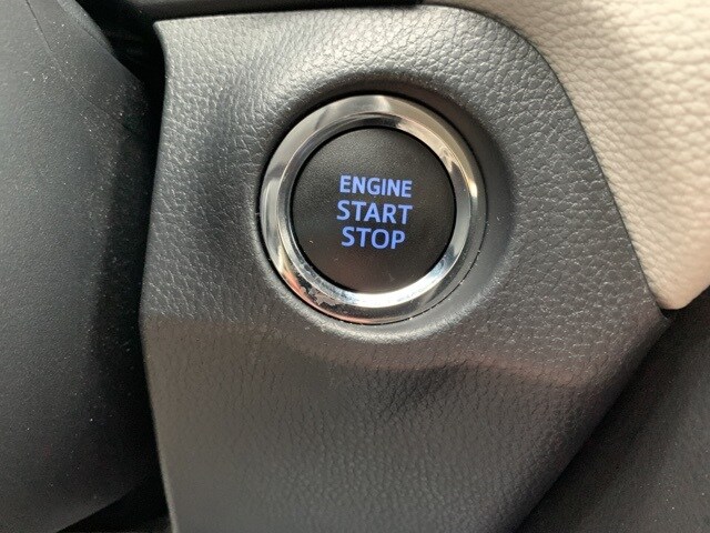 2020 TOYOTA RAV4 - Image 5