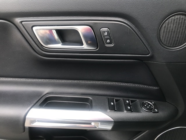 2020 FORD MUSTANG - Image 18