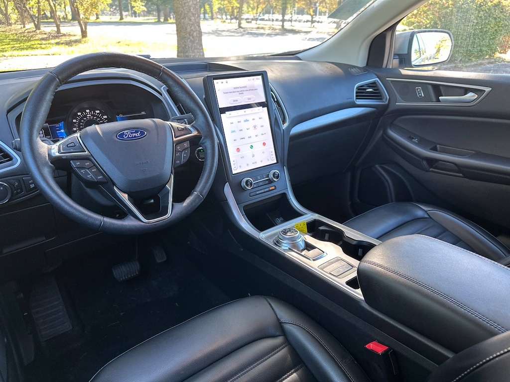 Used 2024 Ford Edge SEL SUV