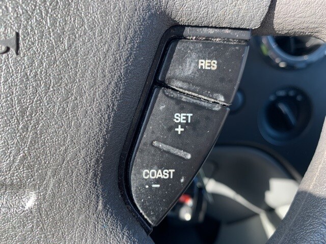 2005 Ford Expedition photo 4