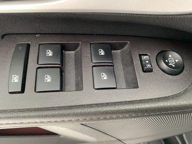 2017 CHEVROLET EQUINOX - Image 18