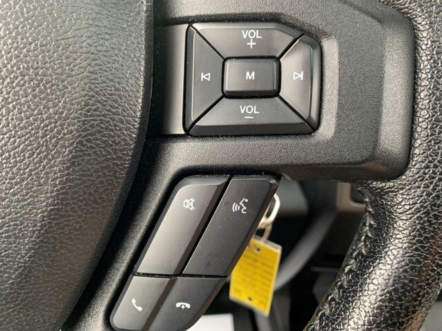 2016 Ford F-150 XLT photo 4