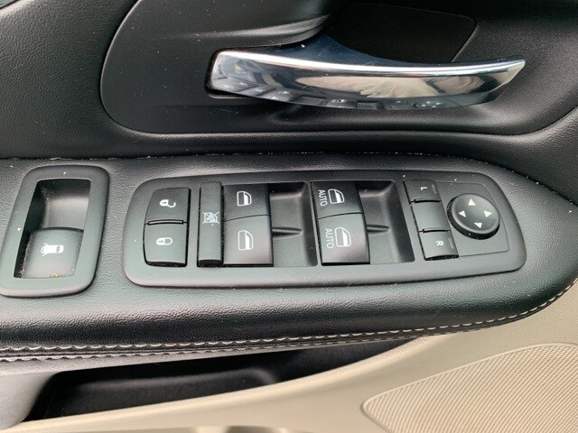 2017 DODGE GRAND CARAVAN - Image 20