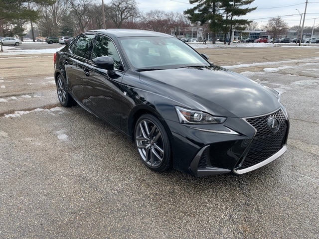 2018 LEXUS IS - Image 23