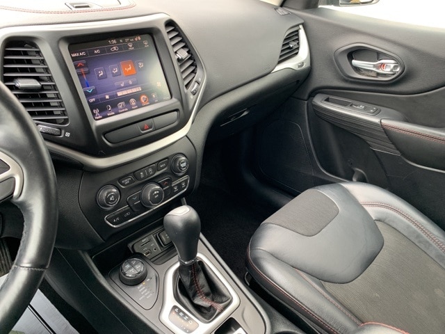 2016 JEEP CHEROKEE - Image 16