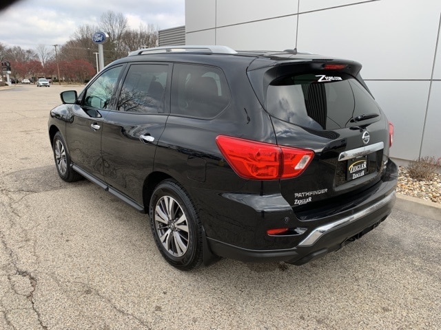 2017 NISSAN PATHFINDER - Image 12