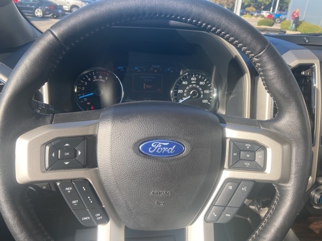 Used 2019 Ford F-150 Lariat with VIN 1FTFW1E40KFC80500 for sale in Downers Grove, IL