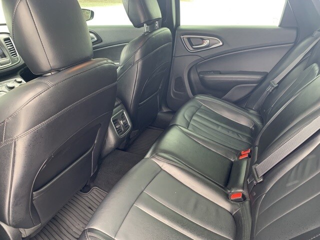 2015 CHRYSLER 200 - Image 25