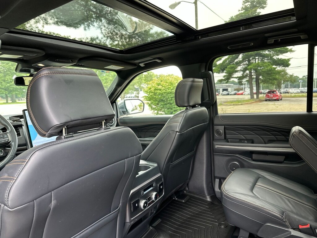 Used 2024 Ford Expedition Max Platinum SUV