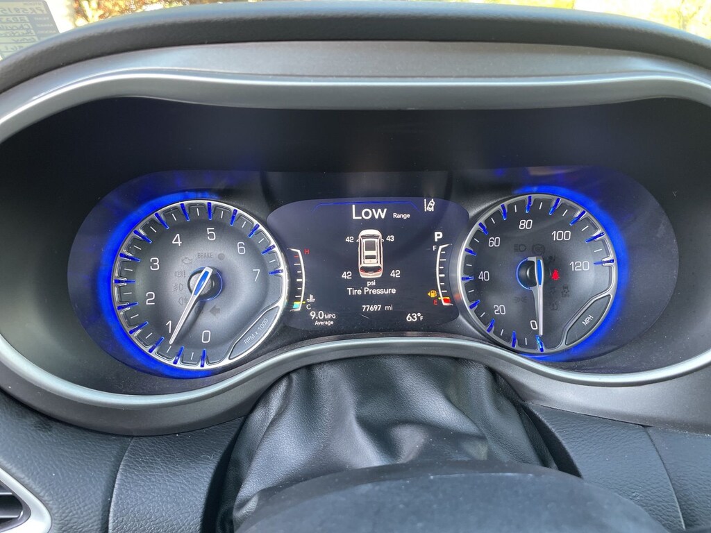 Used 2023 Chrysler Pacifica Touring L Van Passenger Van