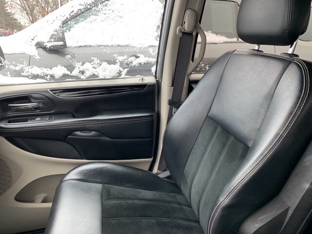 2017 DODGE GRAND CARAVAN - Image 4