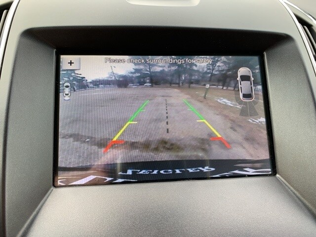 2019 Ford Edge Titanium photo 3