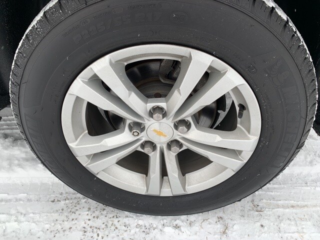 2017 CHEVROLET EQUINOX - Image 25