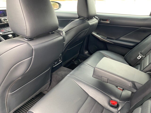 2018 LEXUS IS - Image 18