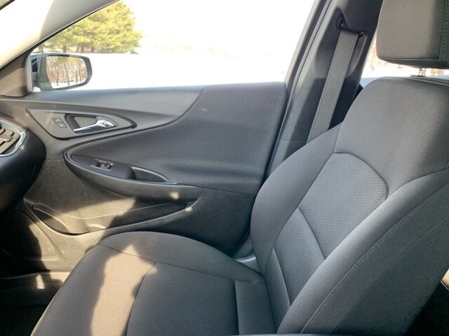 2019 CHEVROLET MALIBU - Image 12