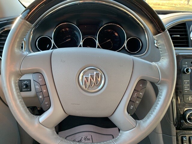2017 Buick Enclave Leather photo 2