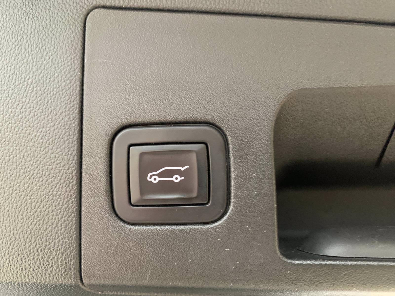 2017 CADILLAC XT5 - Image 28