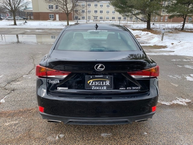 2018 LEXUS IS - Image 19