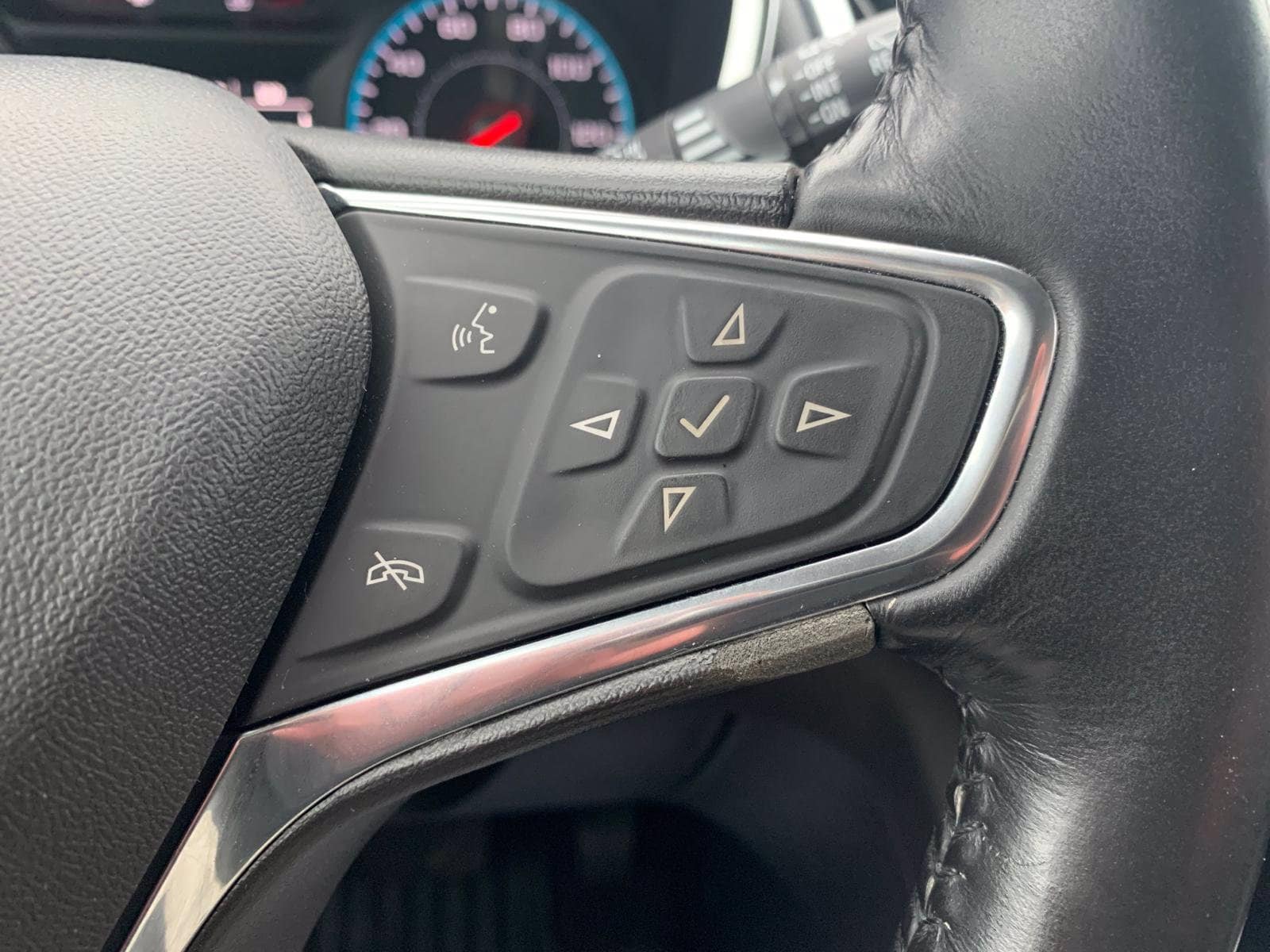 2018 CHEVROLET EQUINOX - Image 9