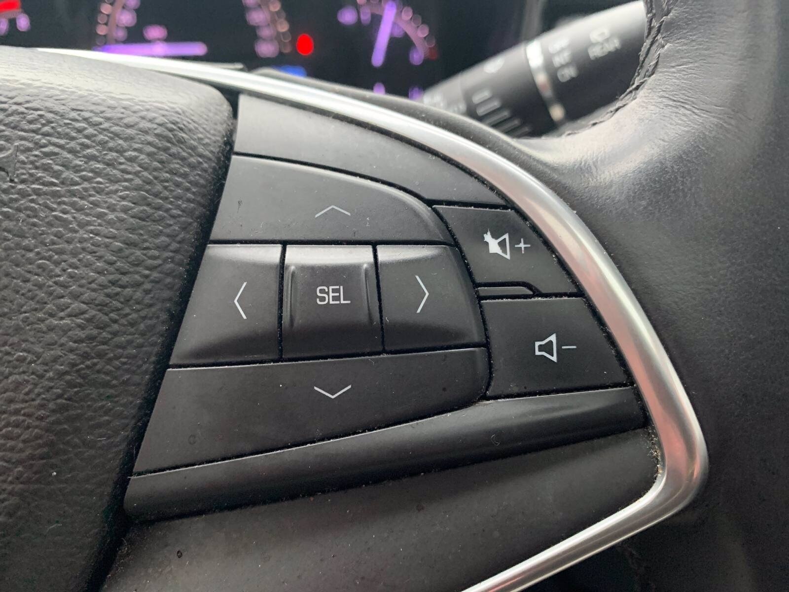 2017 CADILLAC XT5 - Image 9