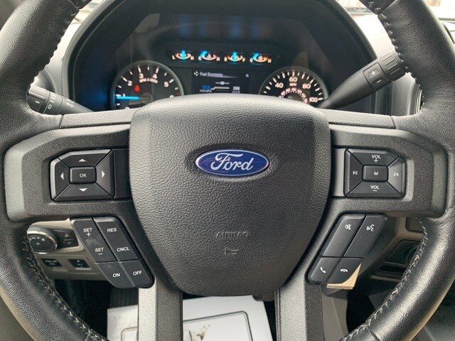 2017 Ford F-150 XLT photo 2