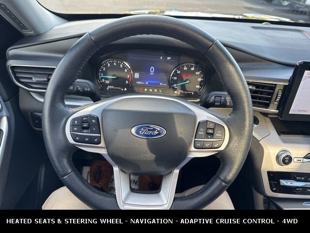 2023 Ford Explorer XLT photo 2