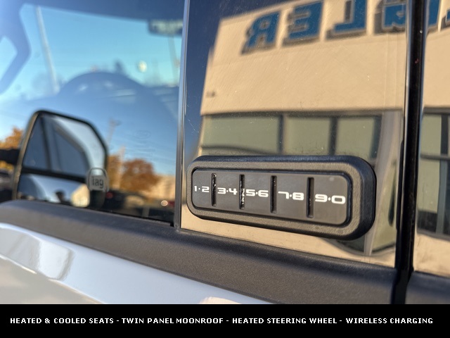 2025 FORD F-450 - Image 27